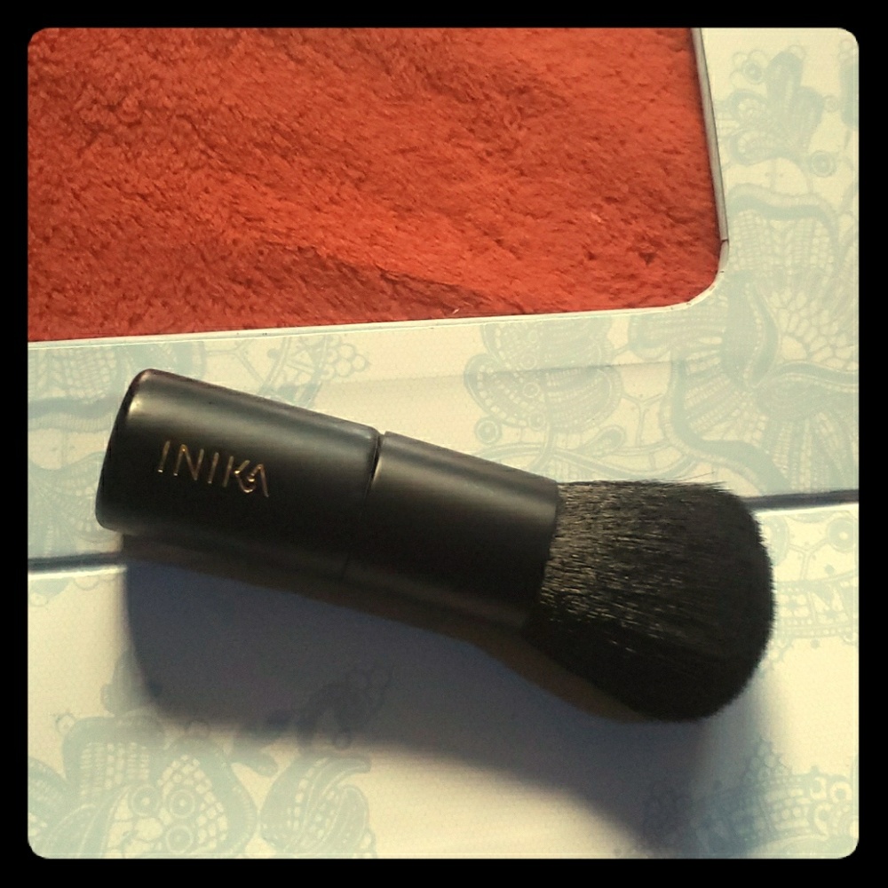 Inika organic soft kabuki vegan synthetic brush